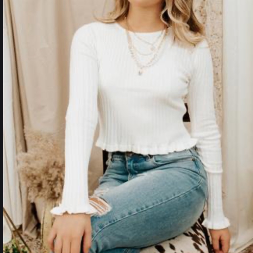 NWOT Lacey ribbed top